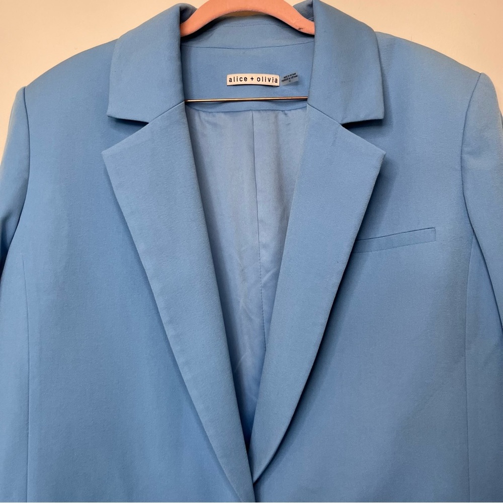 Alice + Olivia Light Blue Blazer & Shorts Set - Picture 3 of 13